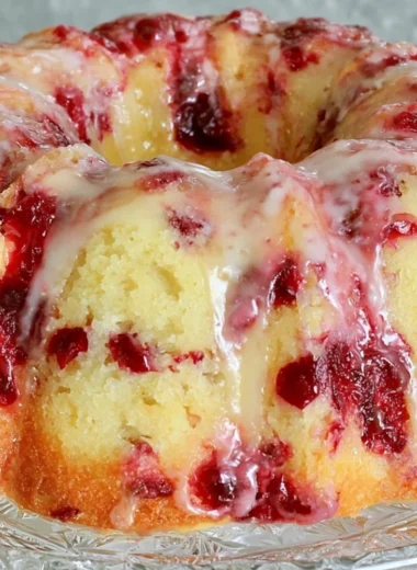 Delicious and beautifully decorated cakes for every occasion.